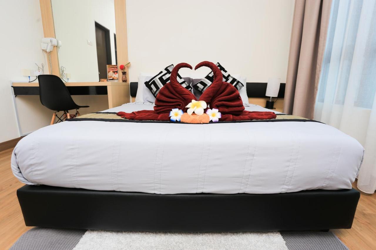 Mlh Deluxe Studio Suites @ Landmark Residence Cheras Esterno foto