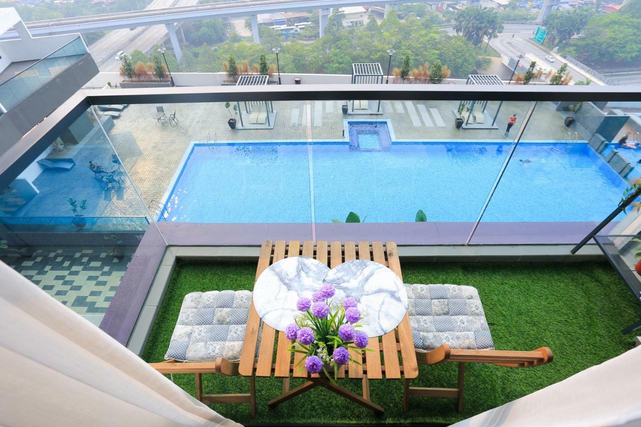 Mlh Deluxe Studio Suites @ Landmark Residence Cheras Esterno foto