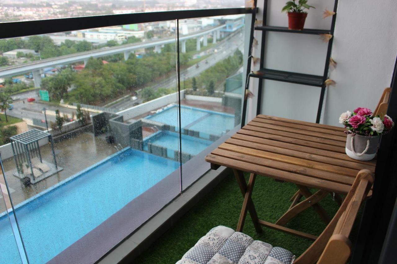 Mlh Deluxe Studio Suites @ Landmark Residence Cheras Esterno foto