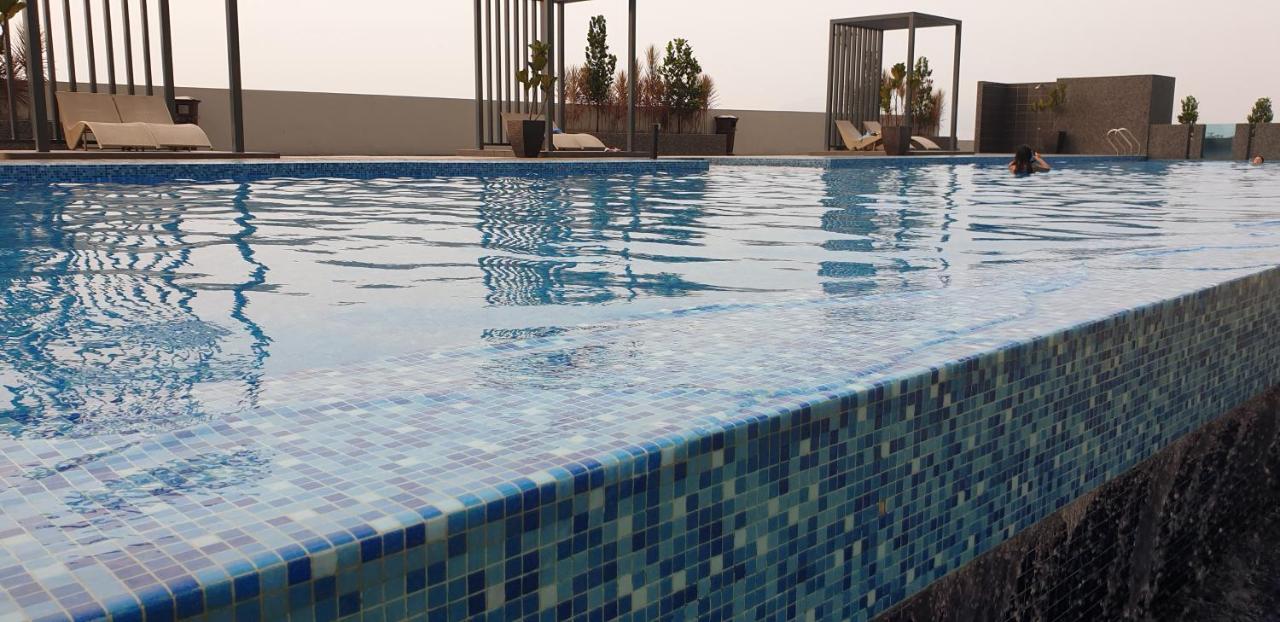 Mlh Deluxe Studio Suites @ Landmark Residence Cheras Esterno foto